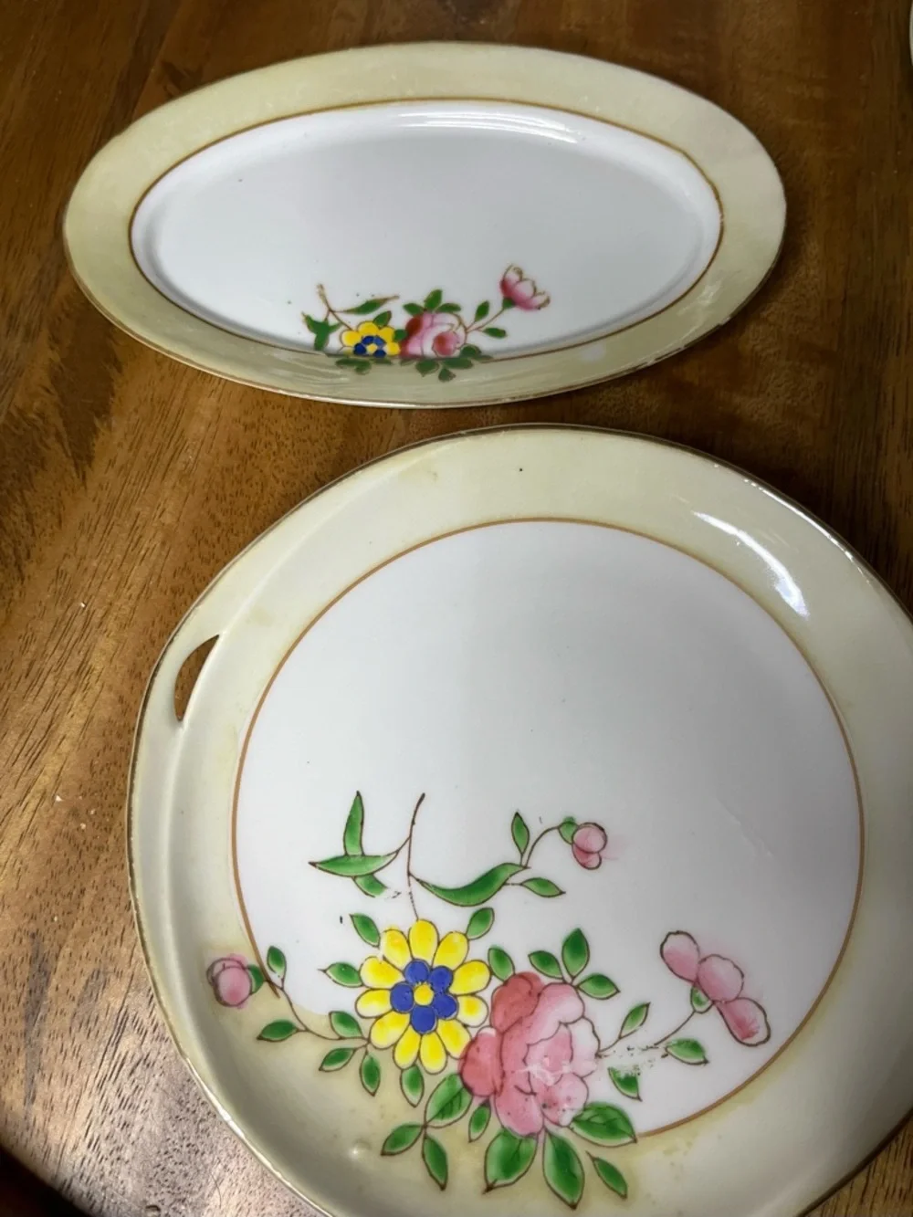 Vintage MINIATURE 28 piece Porcelain Tea Set‎